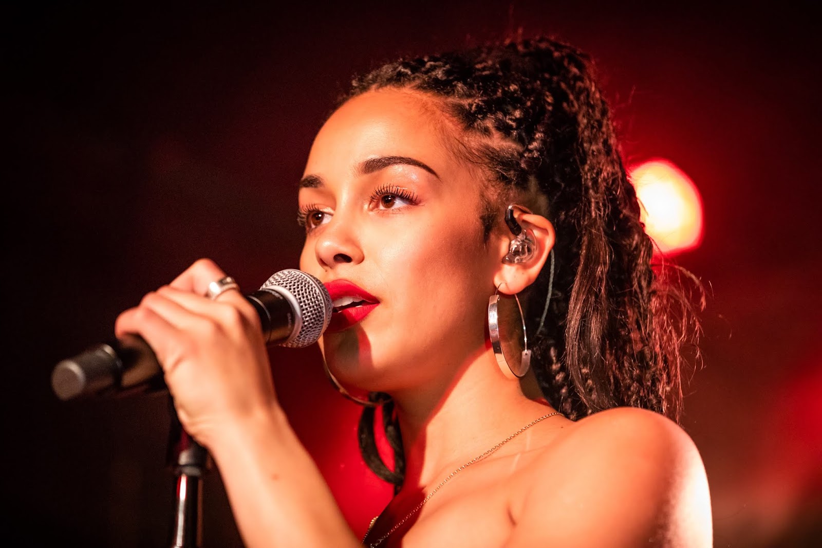 Jorja smith фото